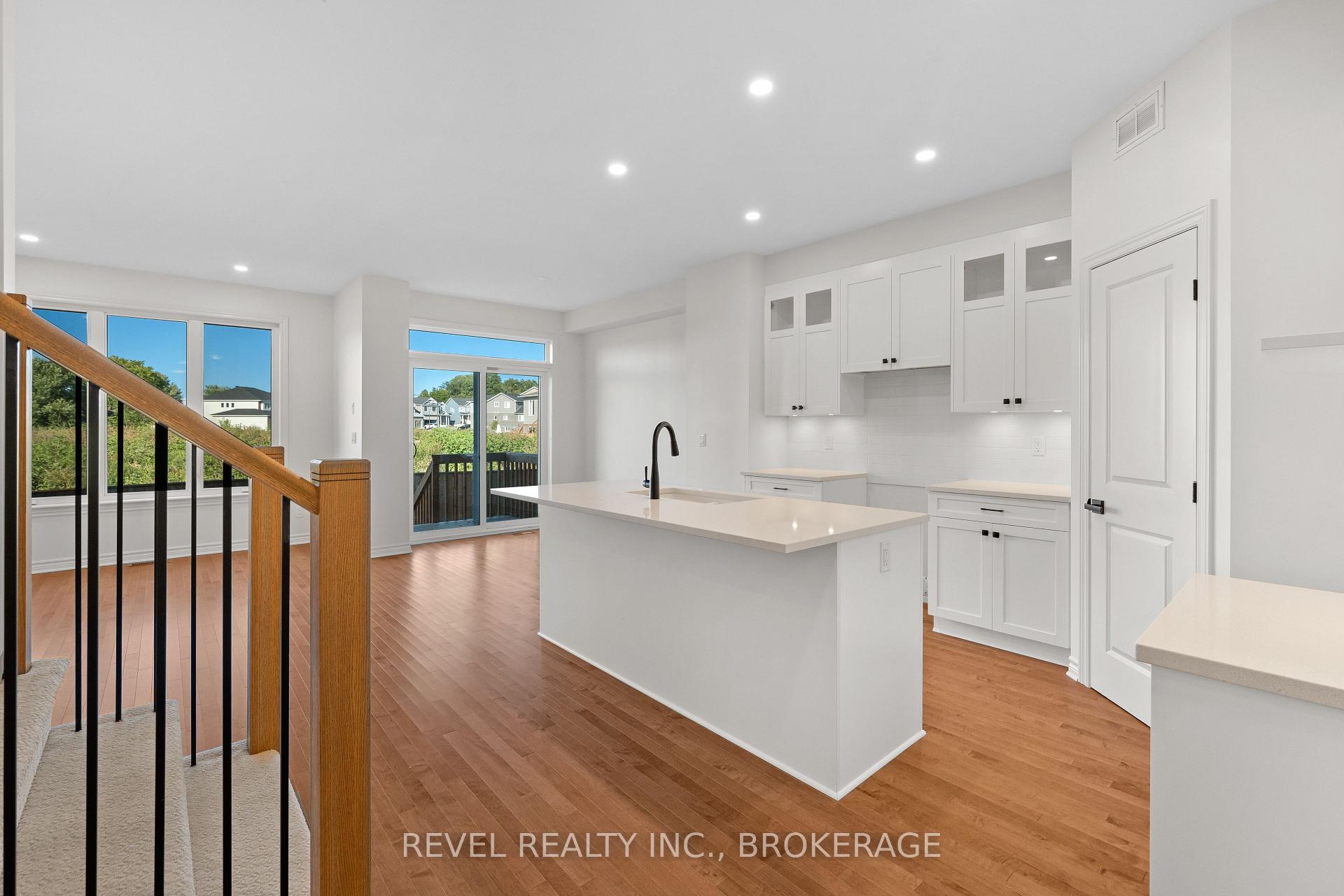 Photo 7 of 1513 Scarlet Street, Kingston, Kingston East (Incl Barret Crt) — HOMEH