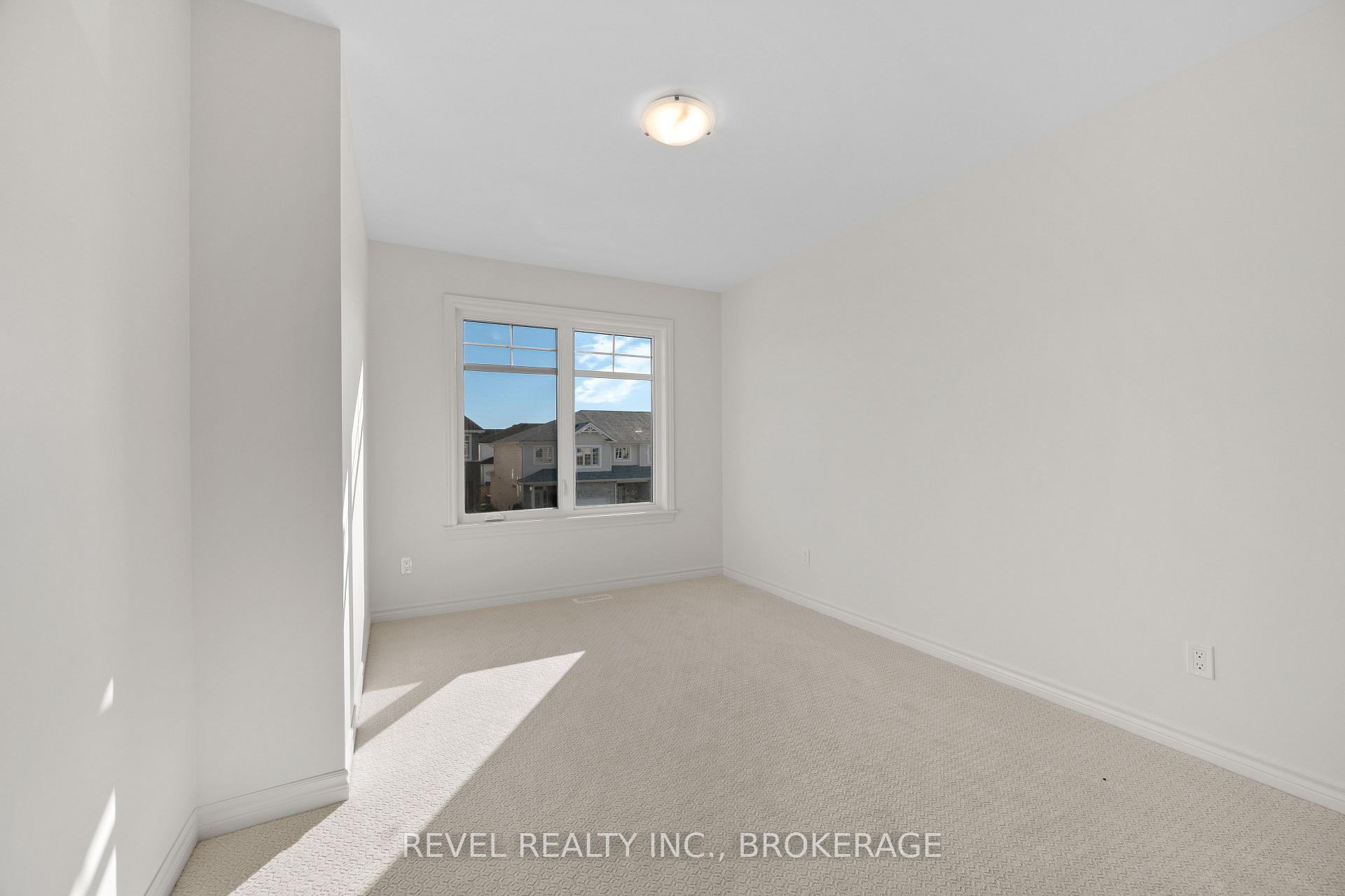 Photo 16 of 1513 Scarlet Street, Kingston, Kingston East (Incl Barret Crt) — HOMEH