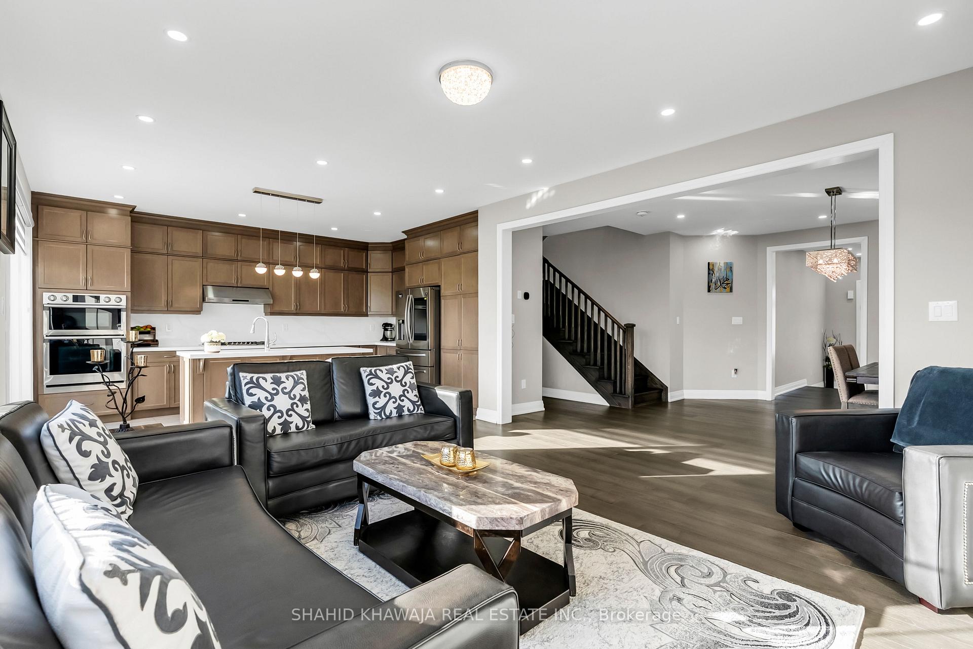 Photo 9 of 115 Yates Drive, Milton, Cobban — HOMEH