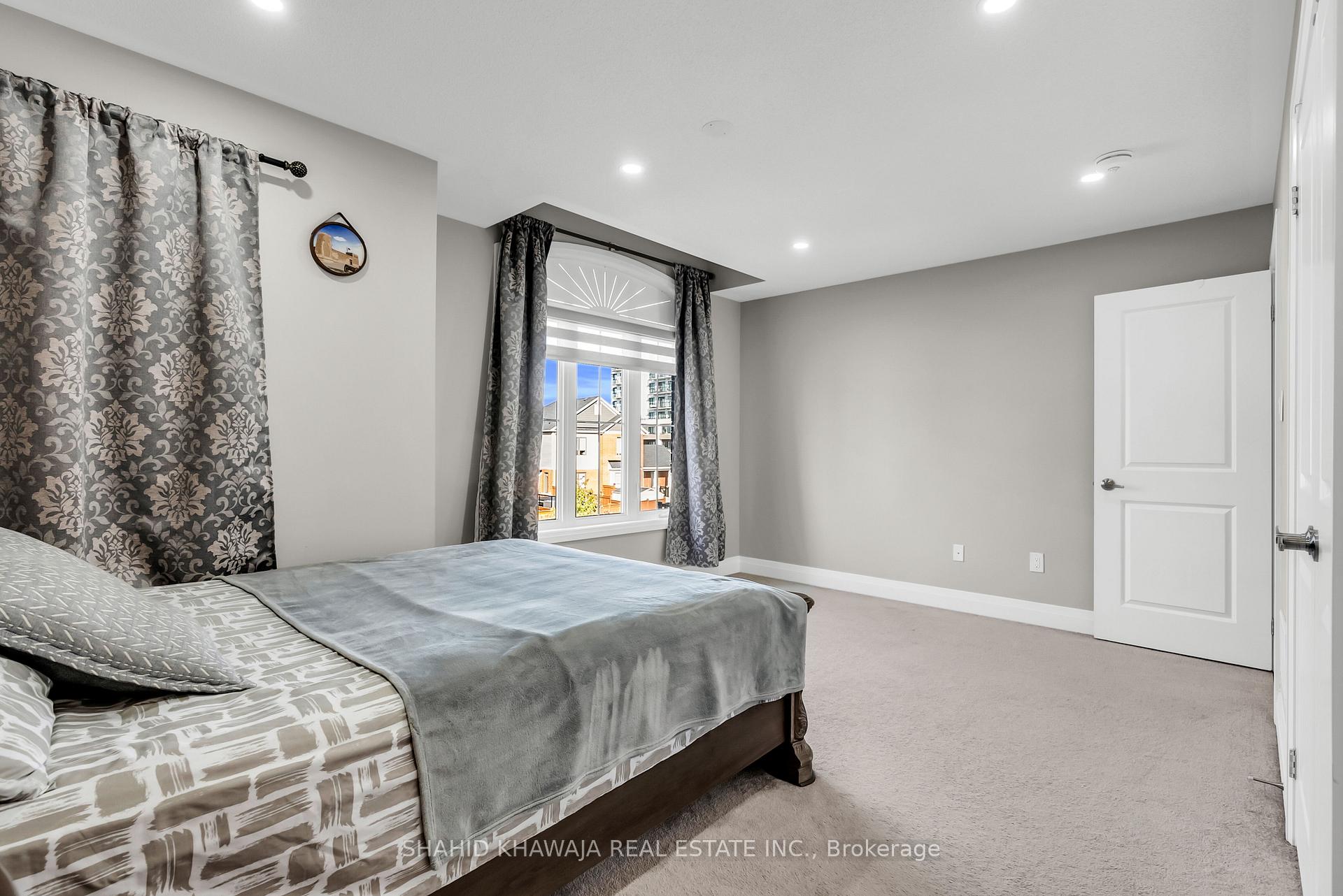 Photo 21 of 115 Yates Drive, Milton, Cobban — HOMEH