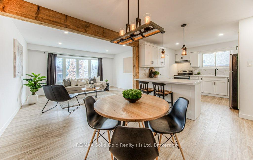 Photo 7 of 92 Timberlane Crescent, Kitchener — HOMEH