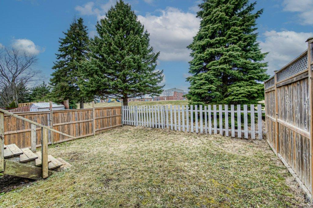 Photo 26 of 92 Timberlane Crescent, Kitchener — HOMEH