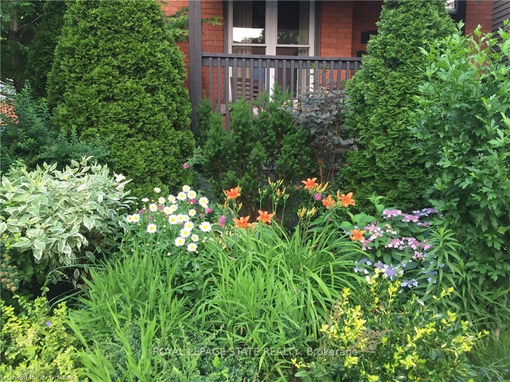 Photo 2 of 119 Ray Street S, Hamilton, Kirkendall — HOMEH