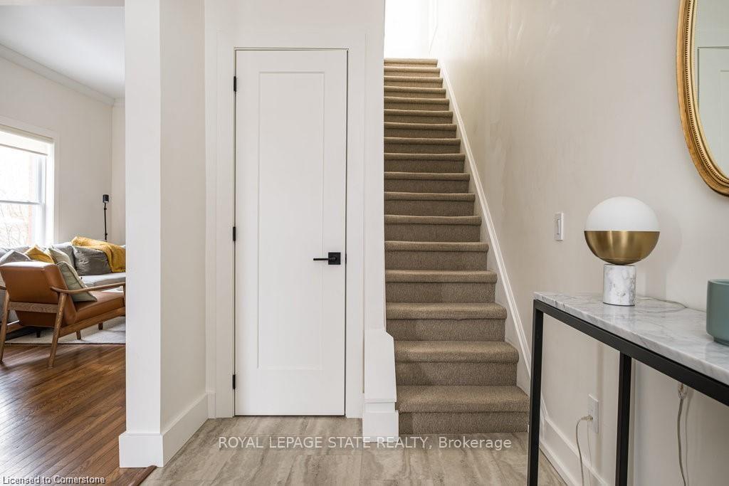 Photo 5 of 119 Ray Street S, Hamilton, Kirkendall — HOMEH