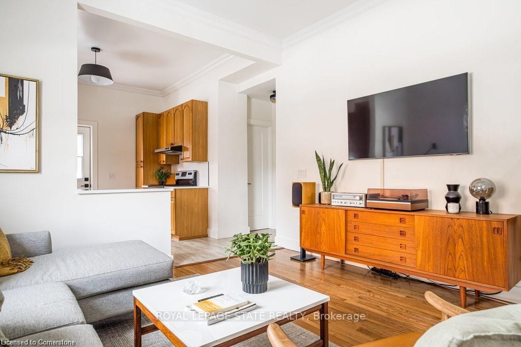 Photo 9 of 119 Ray Street S, Hamilton, Kirkendall — HOMEH