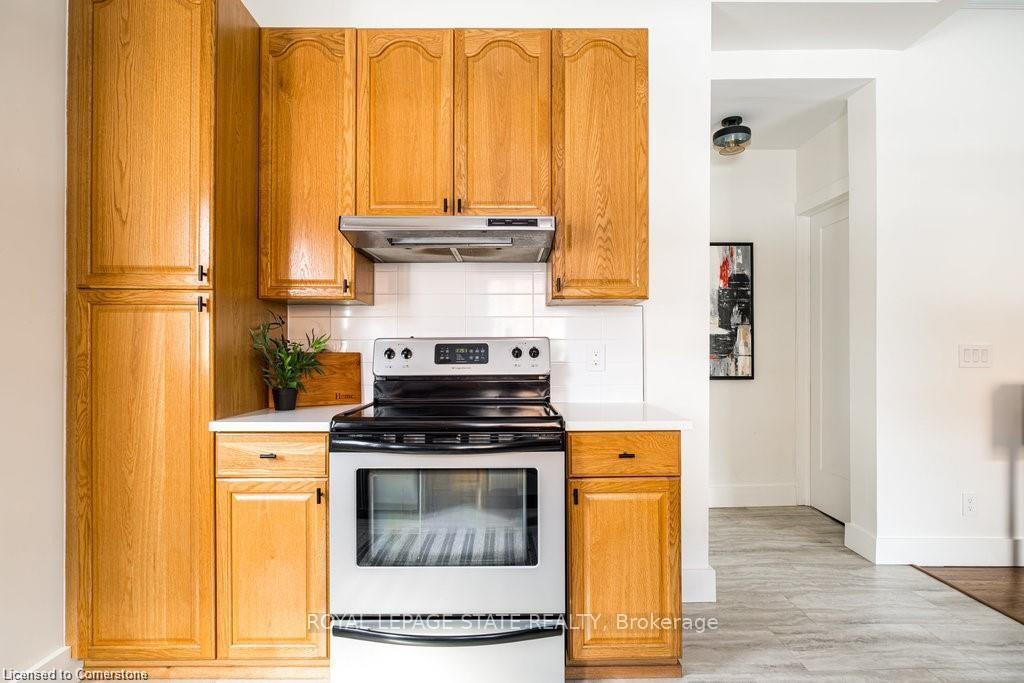 Photo 15 of 119 Ray Street S, Hamilton, Kirkendall — HOMEH