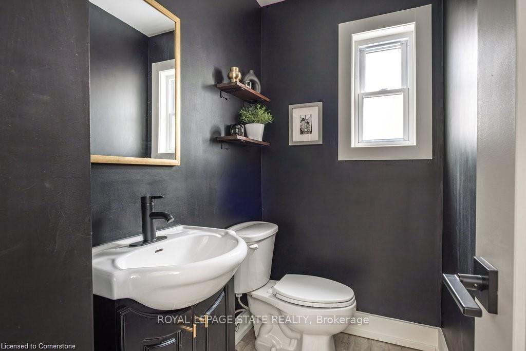 Photo 16 of 119 Ray Street S, Hamilton, Kirkendall — HOMEH