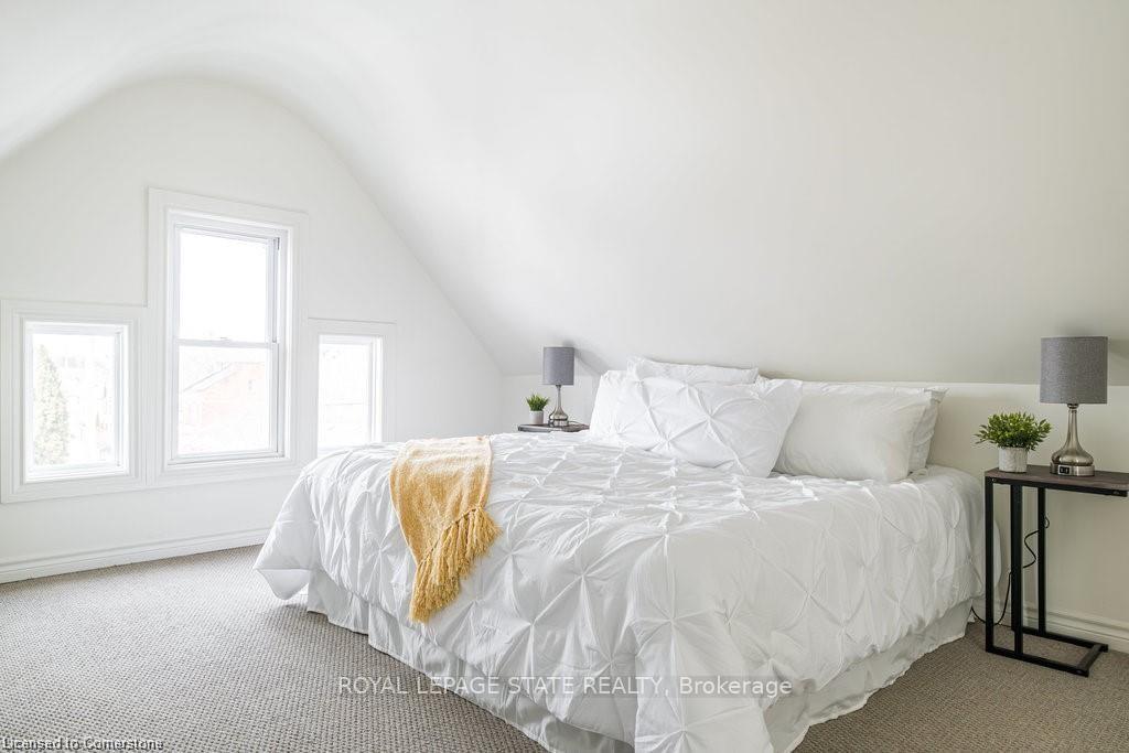Photo 29 of 119 Ray Street S, Hamilton, Kirkendall — HOMEH