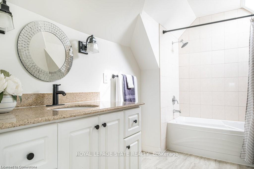 Photo 31 of 119 Ray Street S, Hamilton, Kirkendall — HOMEH