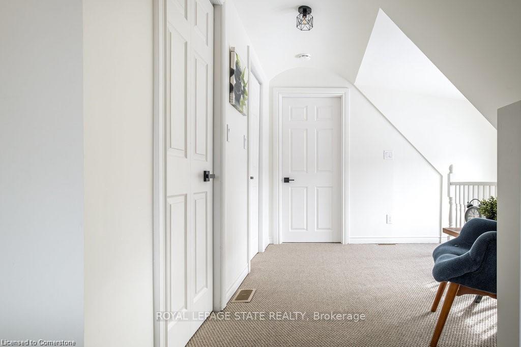 Photo 33 of 119 Ray Street S, Hamilton, Kirkendall — HOMEH