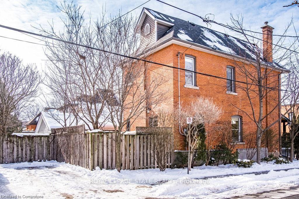 Photo 43 of 119 Ray Street S, Hamilton, Kirkendall — HOMEH