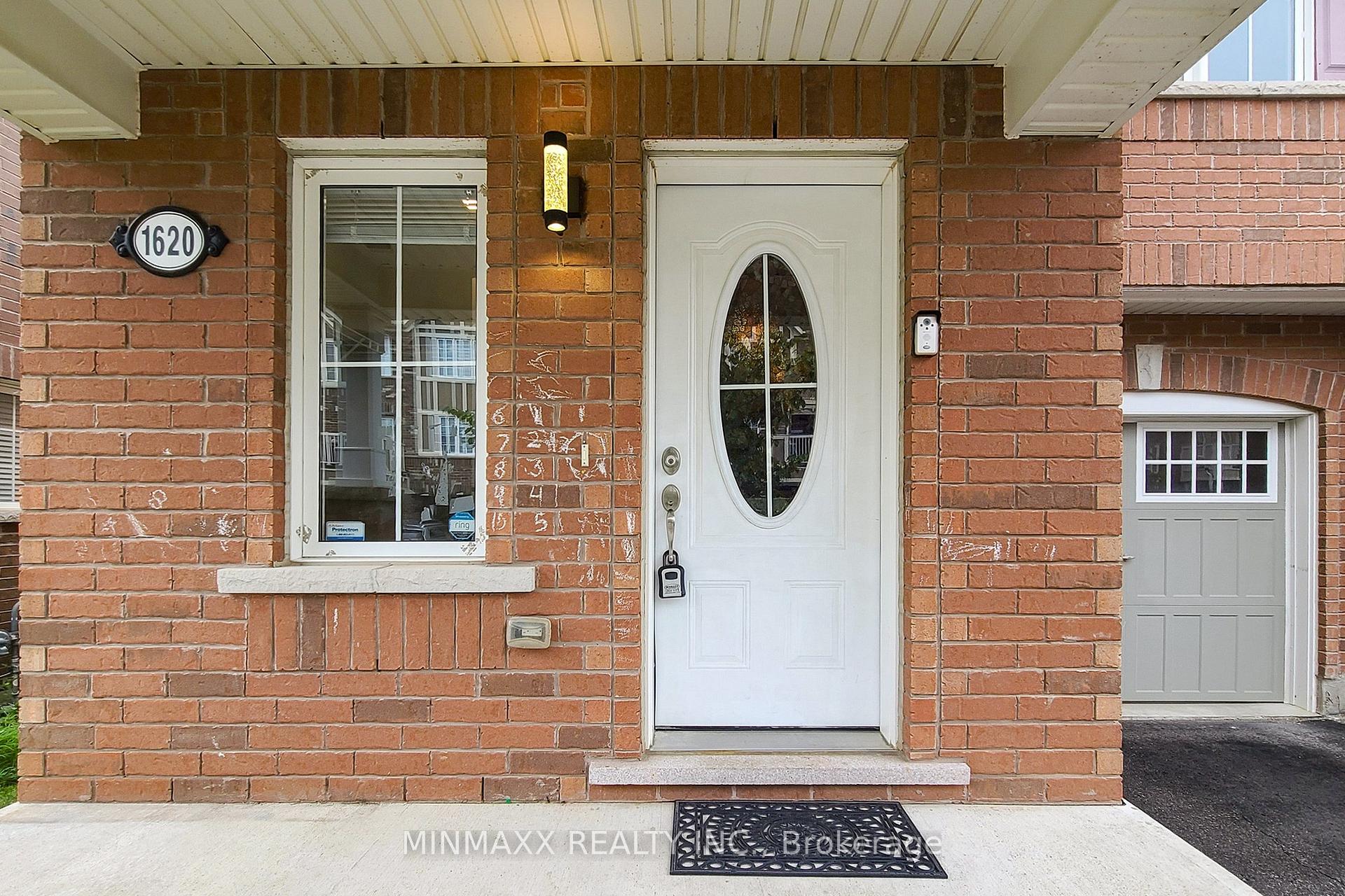 Photo 3 of 1620 Gainer Crescent, Milton, Clarke — HOMEH