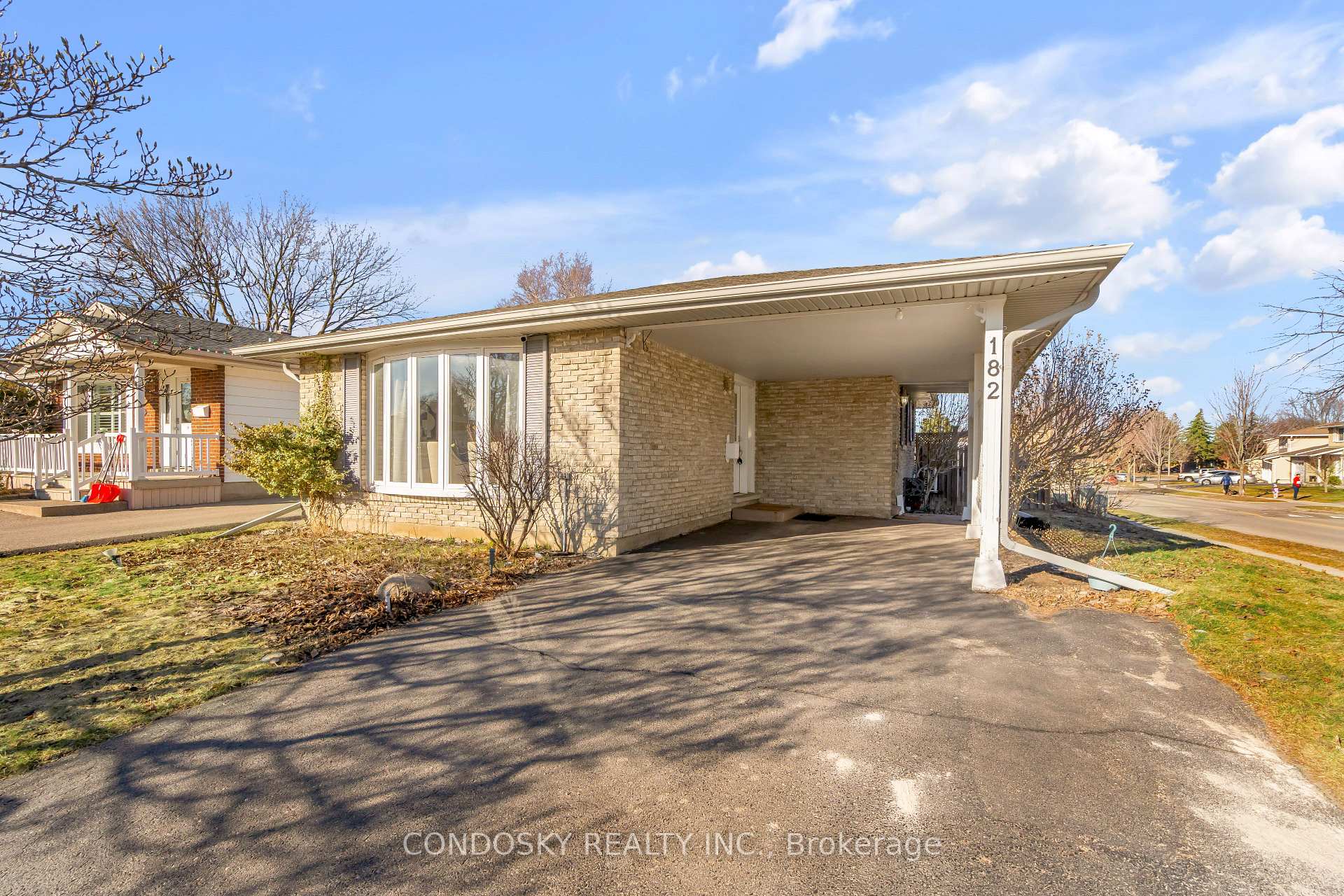 Photo 1 of 182 Roberts Crescent, Kitchener — HOMEH