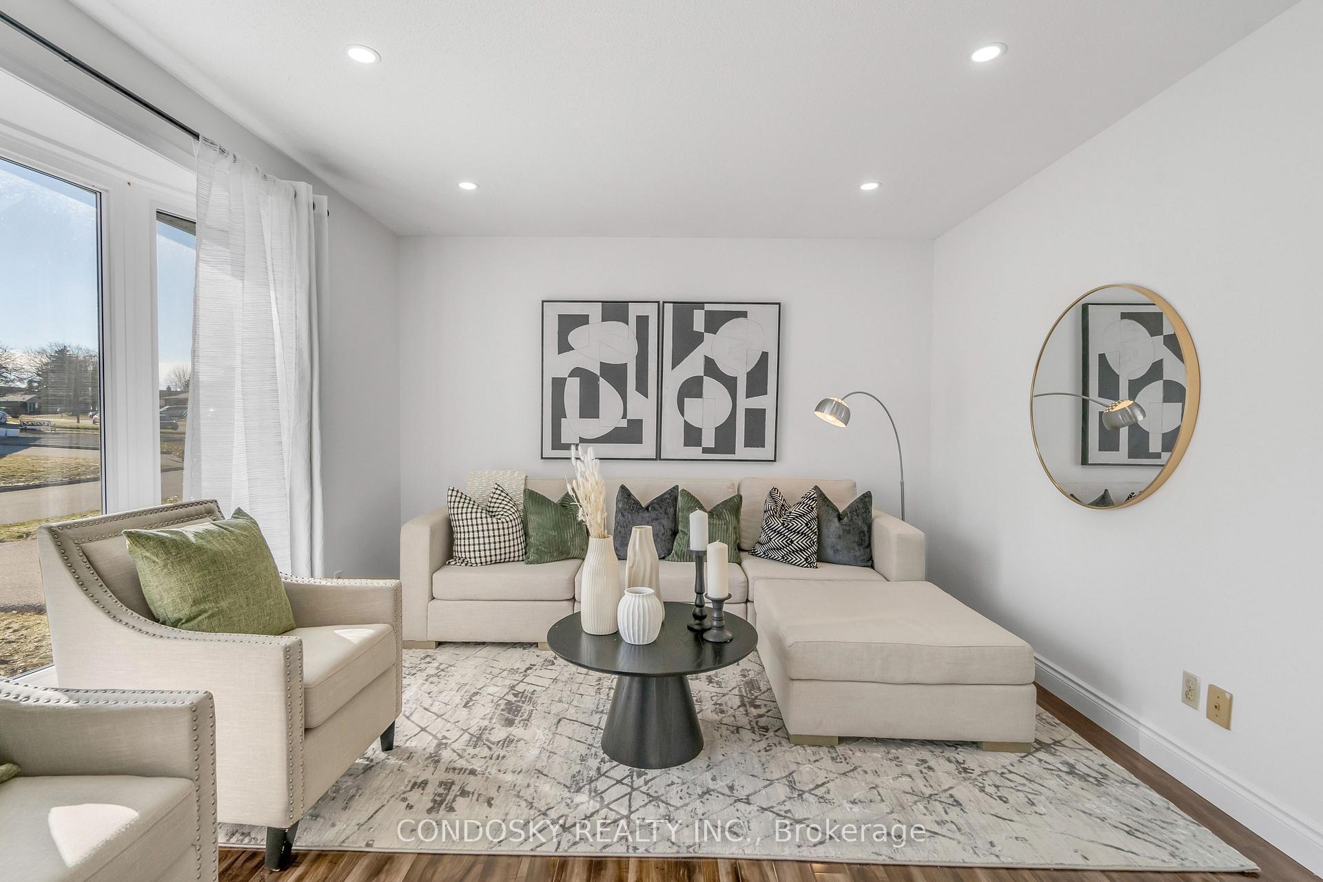 Photo 3 of 182 Roberts Crescent, Kitchener — HOMEH