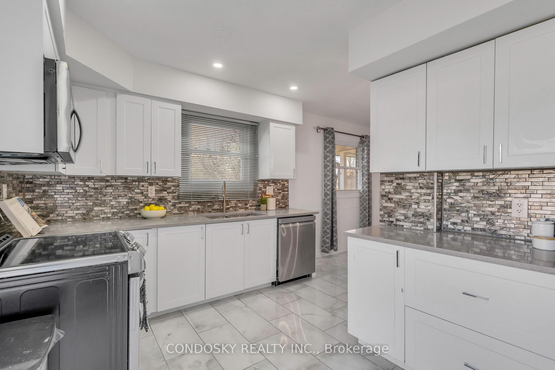 Photo 23 of 182 Roberts Crescent, Kitchener — HOMEH