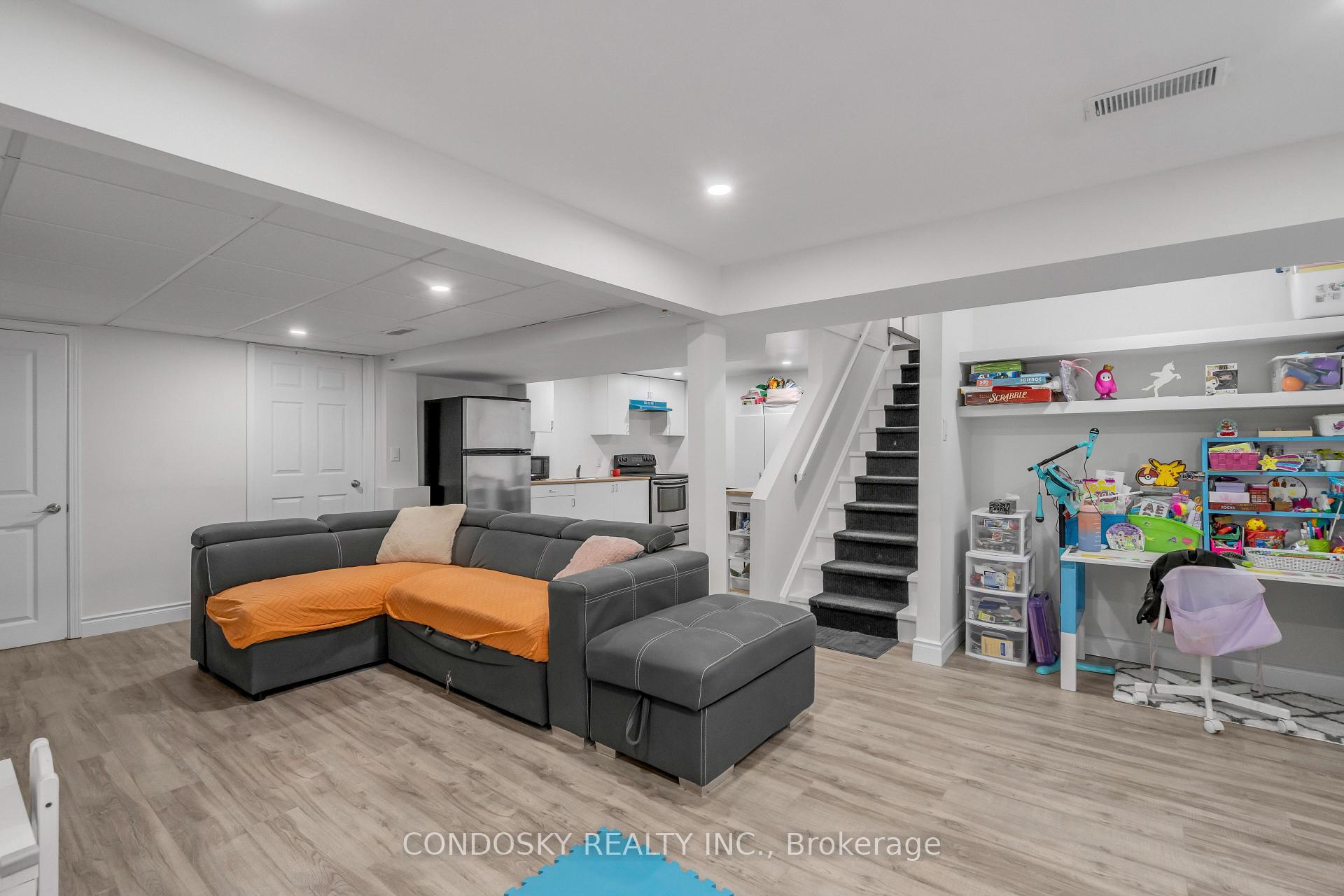 Photo 30 of 182 Roberts Crescent, Kitchener — HOMEH