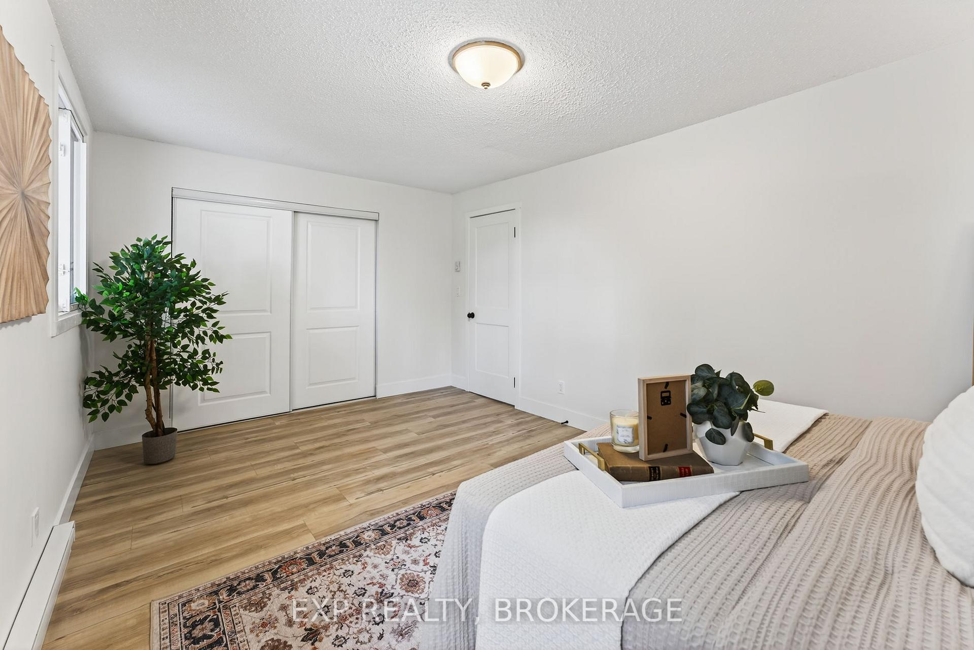 Photo 14 of 834 Cedarwood Drive, Kingston, City Northwest — HOMEH