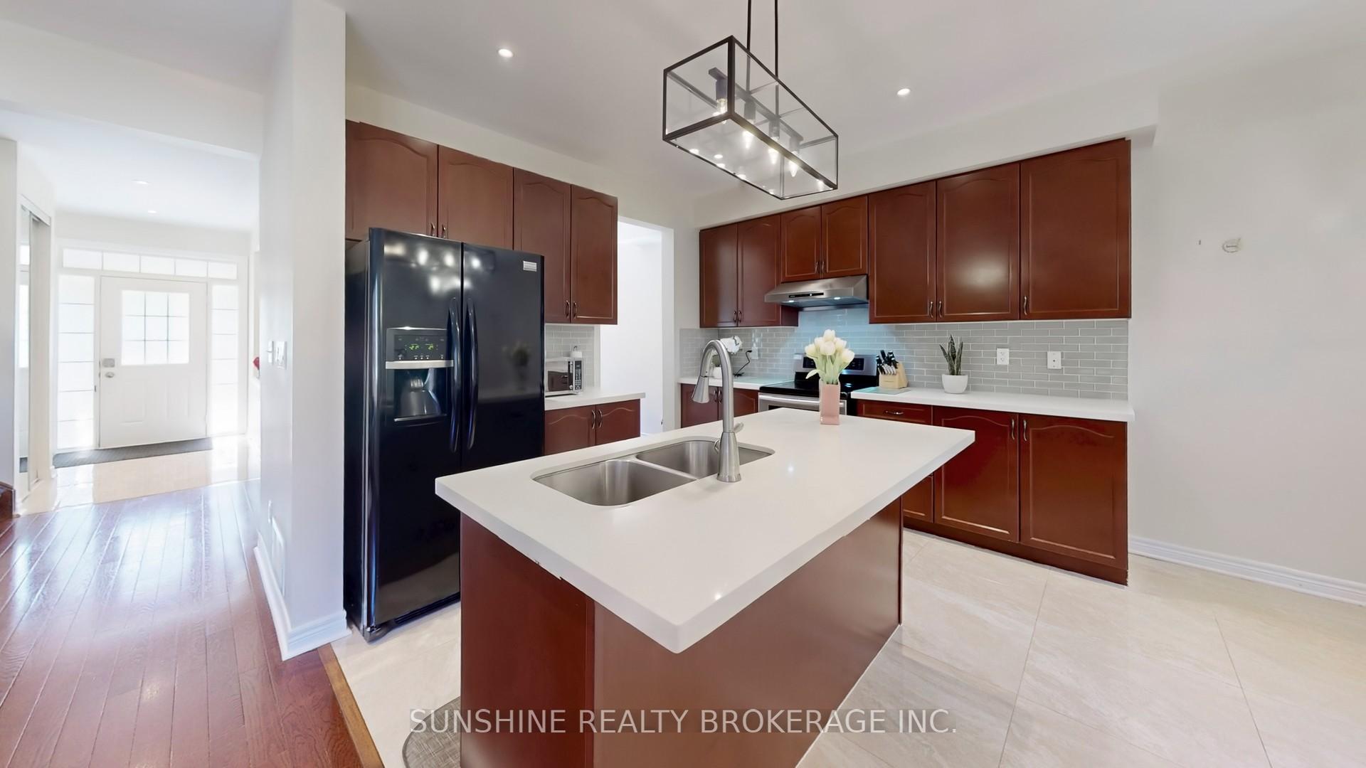 Photo 16 of 29 Pyneside Street, Markham, Cornell — HOMEH