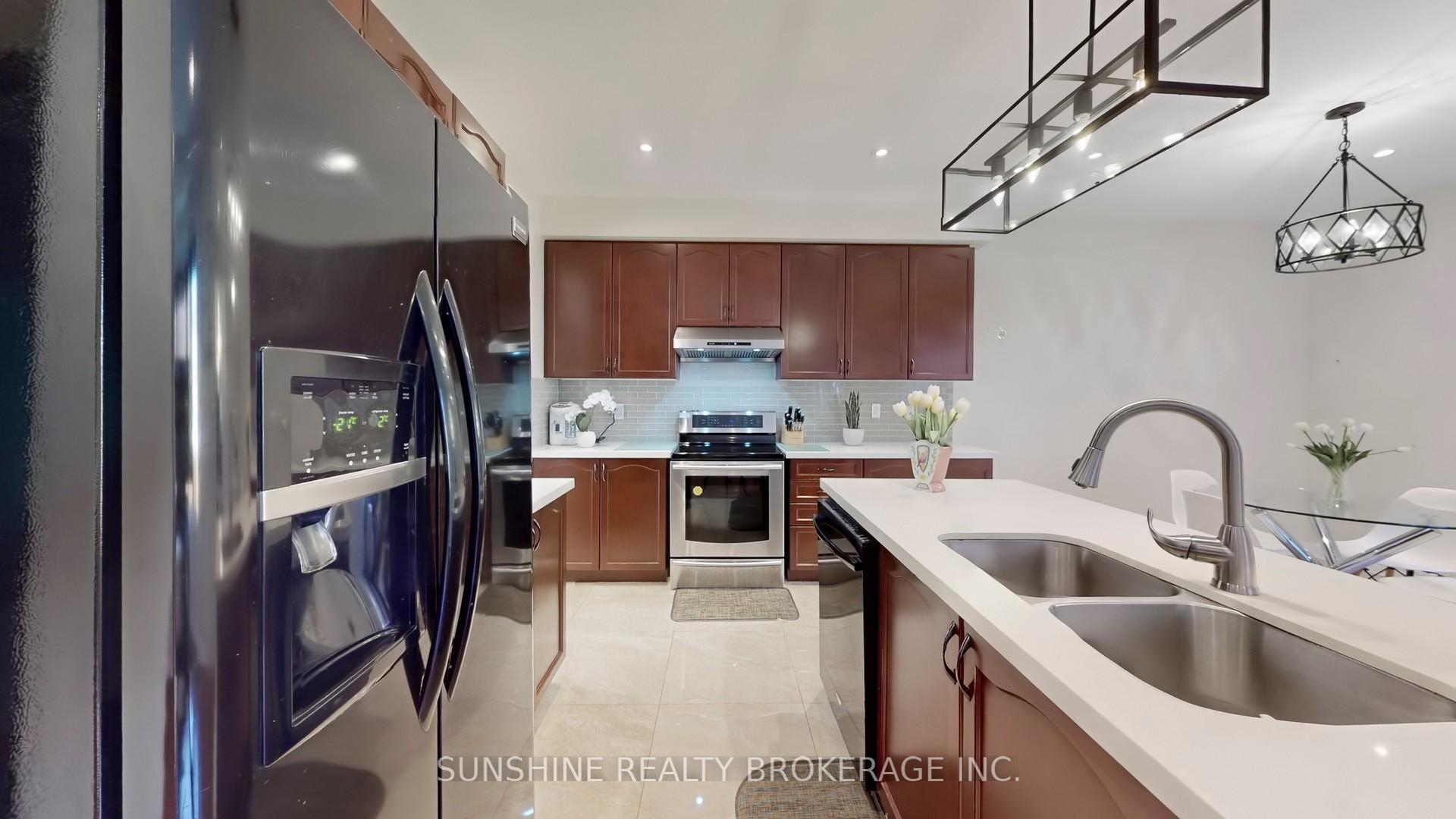 Photo 18 of 29 Pyneside Street, Markham, Cornell — HOMEH