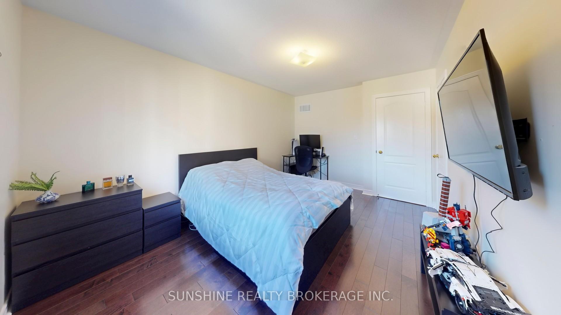 Photo 42 of 29 Pyneside Street, Markham, Cornell — HOMEH