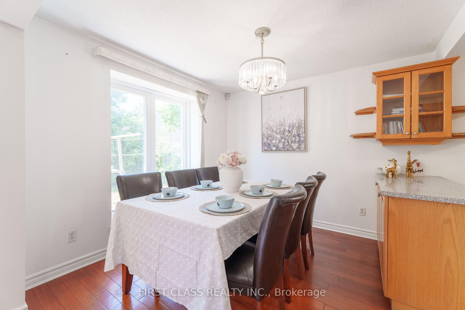Photo 8 of 23 Cheeseman Drive, Markham, Milliken Mills West — HOMEH