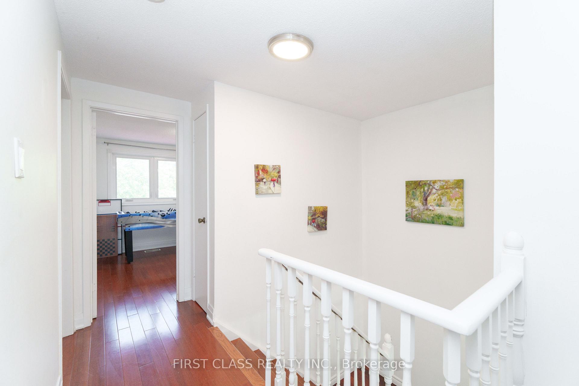 Photo 13 of 23 Cheeseman Drive, Markham, Milliken Mills West — HOMEH