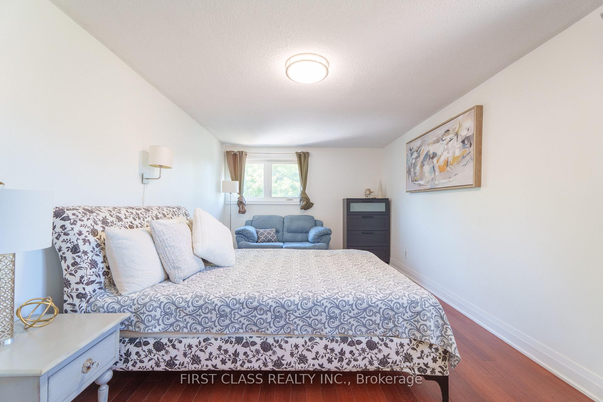 Photo 21 of 23 Cheeseman Drive, Markham, Milliken Mills West — HOMEH