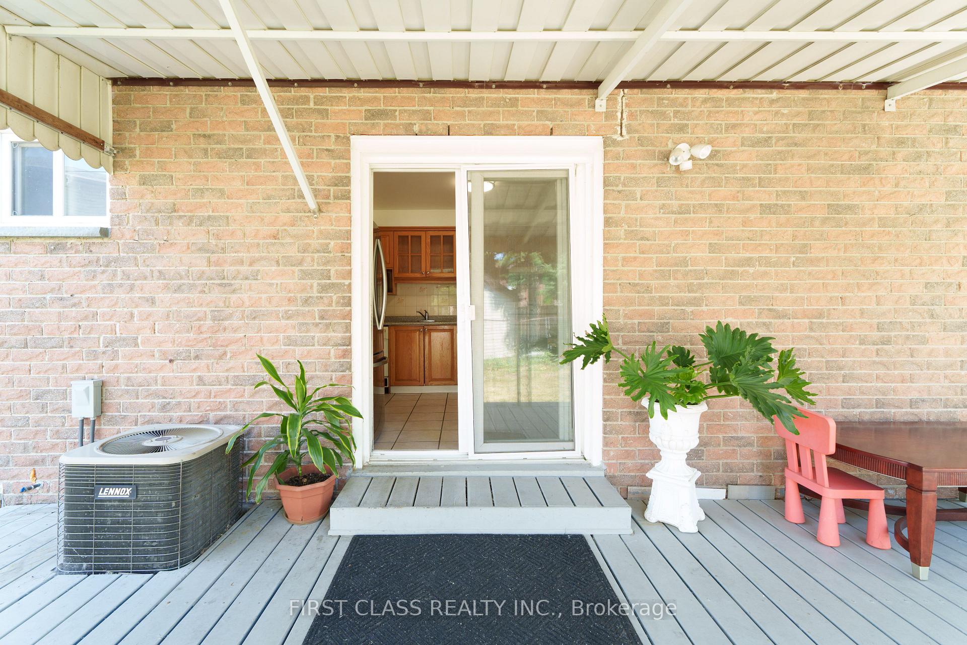Photo 25 of 23 Cheeseman Drive, Markham, Milliken Mills West — HOMEH