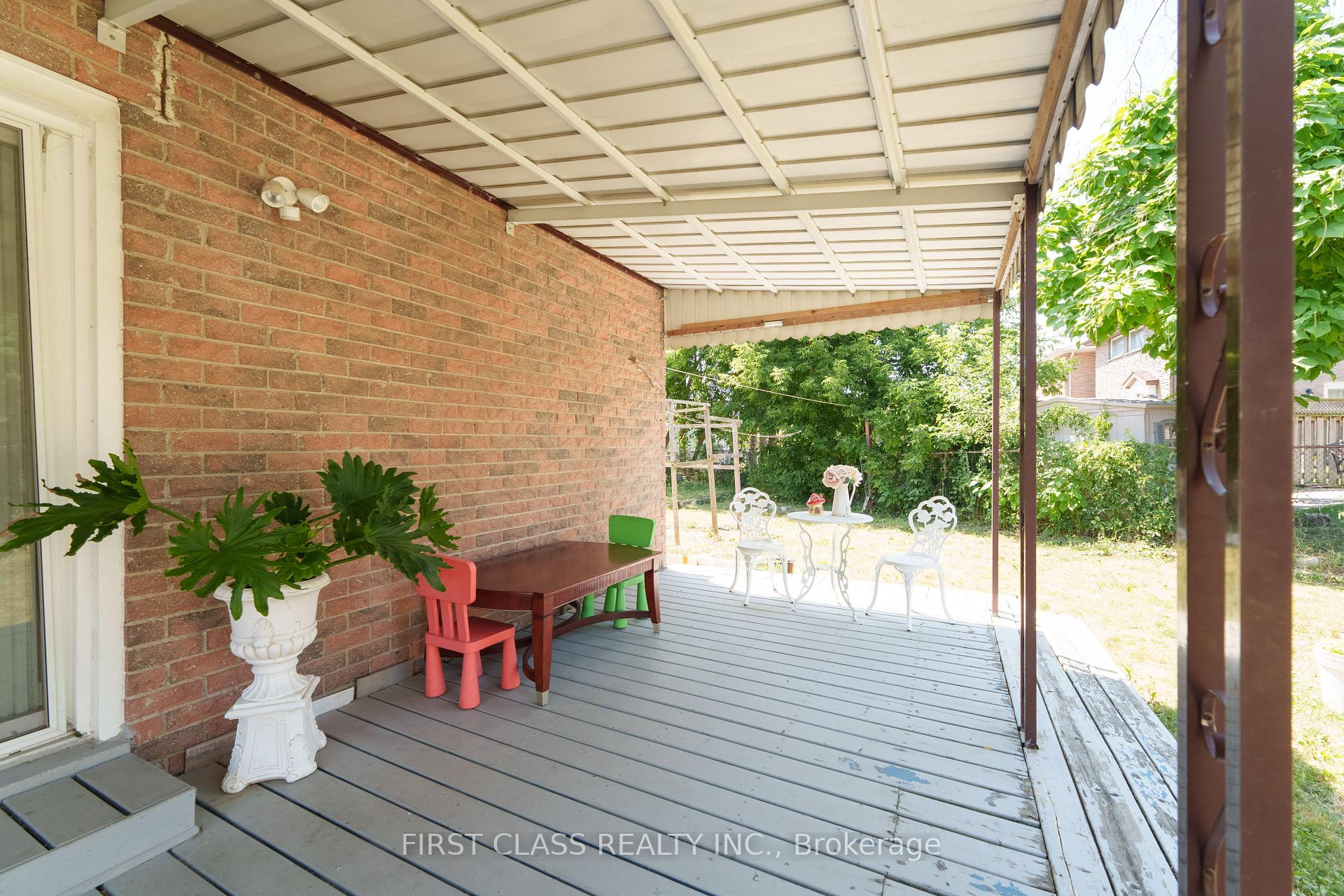 Photo 26 of 23 Cheeseman Drive, Markham, Milliken Mills West — HOMEH
