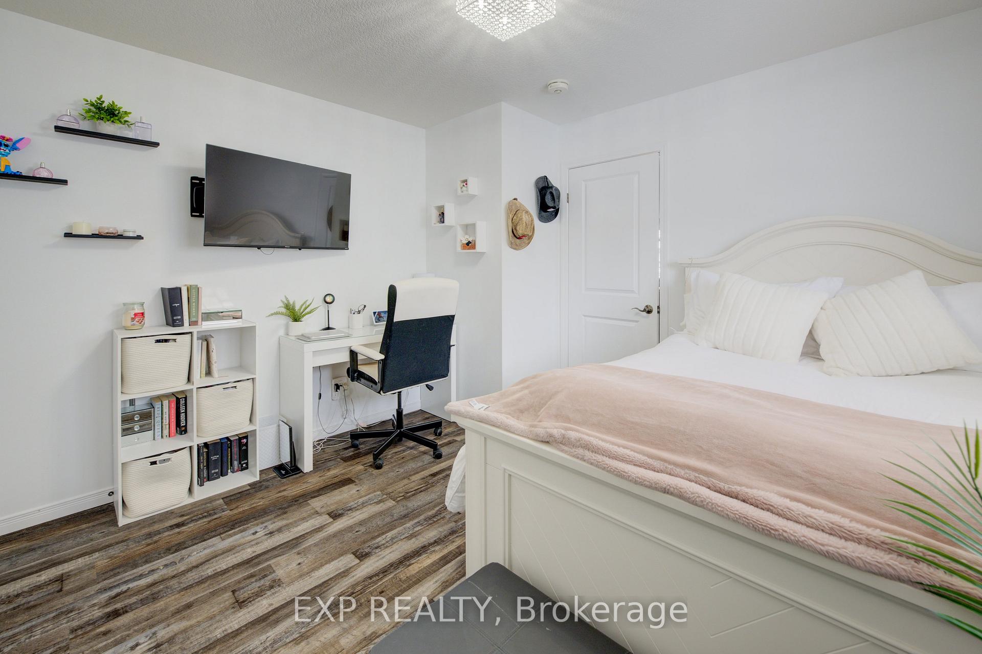 Photo 34 of 236 Tall Grass Crescent, Kitchener — HOMEH