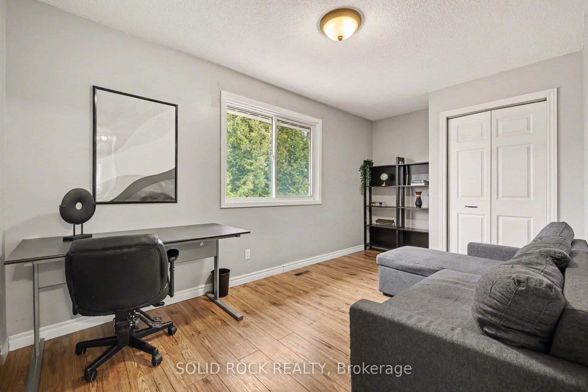 Photo 12 of 7 Leeds Street, Smiths Falls — HOMEH