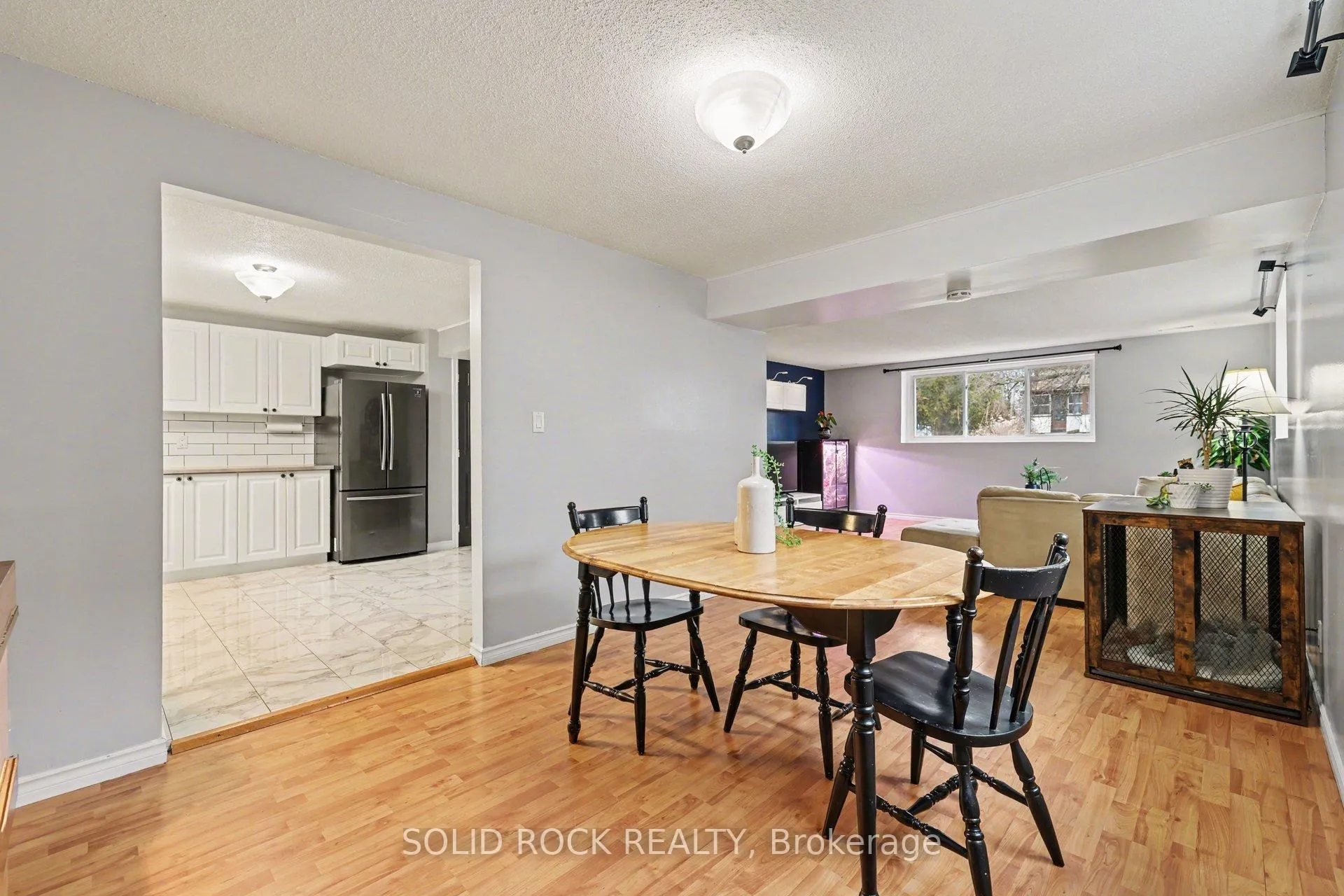 Photo 21 of 7 Leeds Street, Smiths Falls — HOMEH