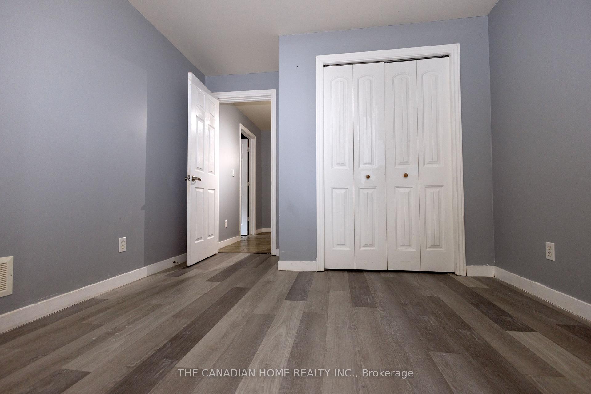 Photo 30 of 909 Uxbridge Crescent, Kingston, East Gardiners Rd — HOMEH