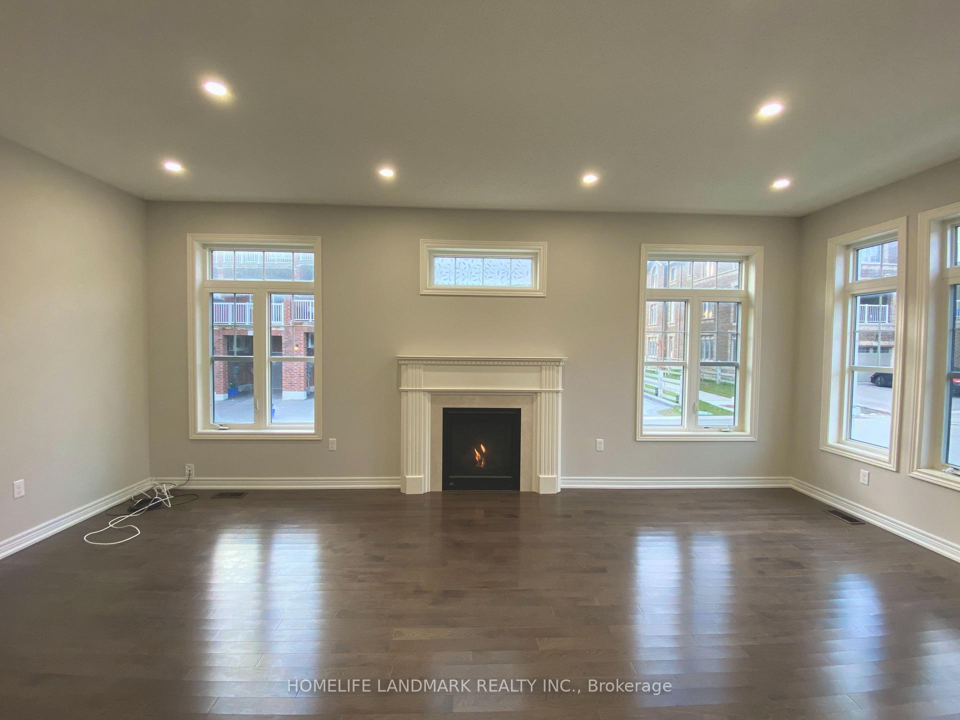 Photo 6 of 45 Cherna Avenue, Markham, Berczy — HOMEH