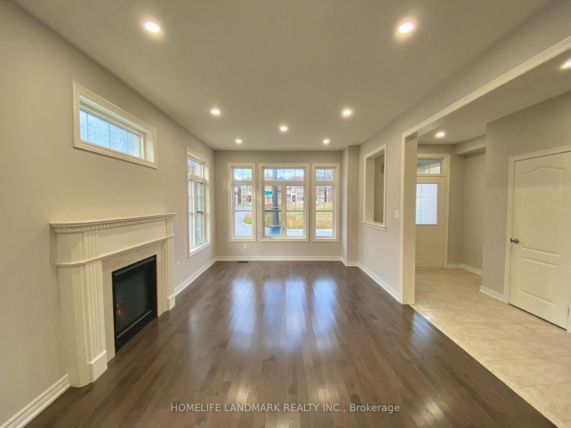 Photo 7 of 45 Cherna Avenue, Markham, Berczy — HOMEH