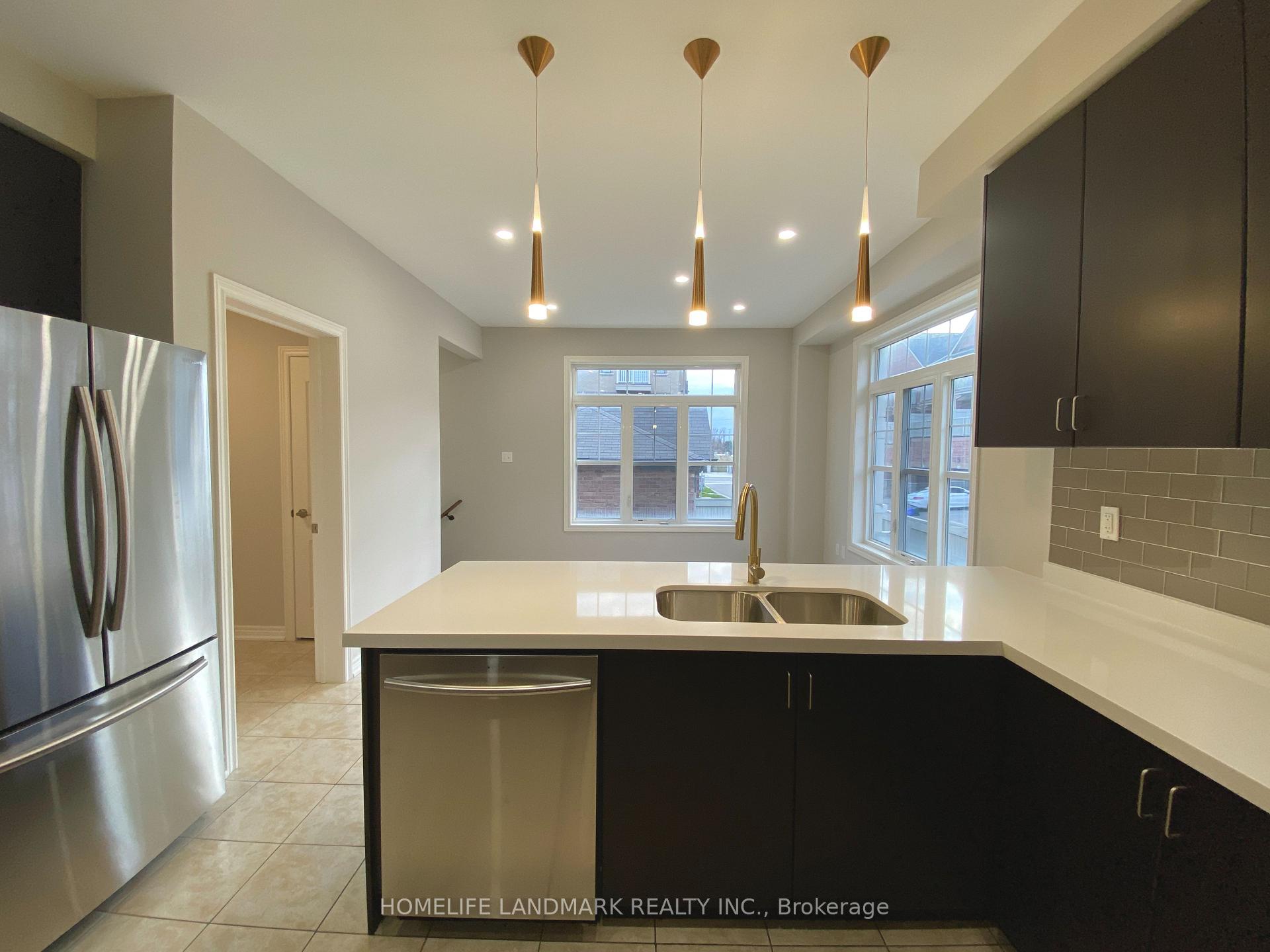 Photo 8 of 45 Cherna Avenue, Markham, Berczy — HOMEH