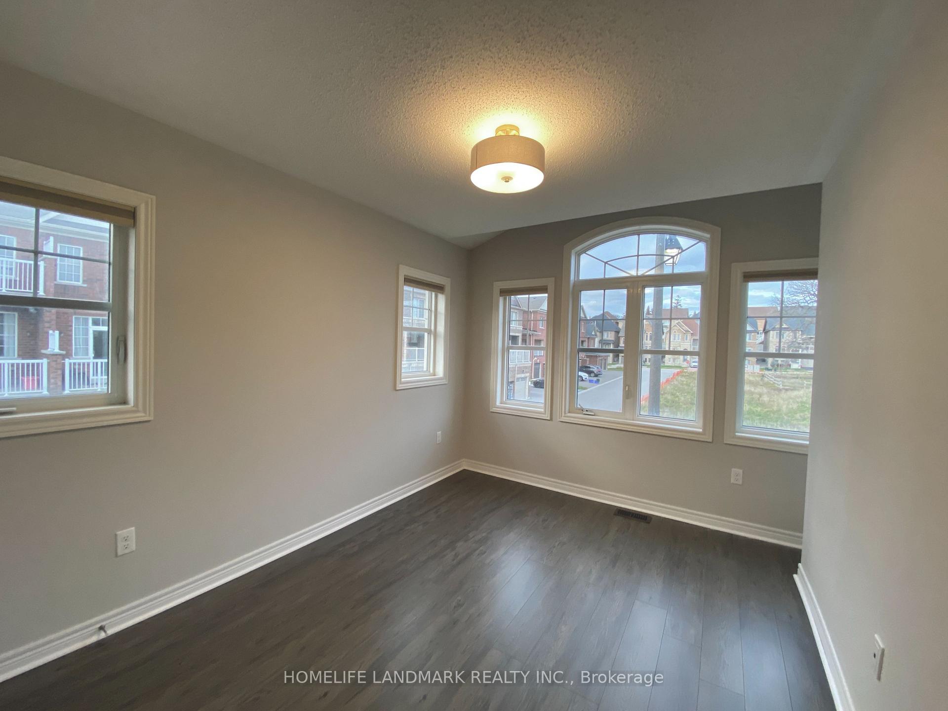 Photo 18 of 45 Cherna Avenue, Markham, Berczy — HOMEH