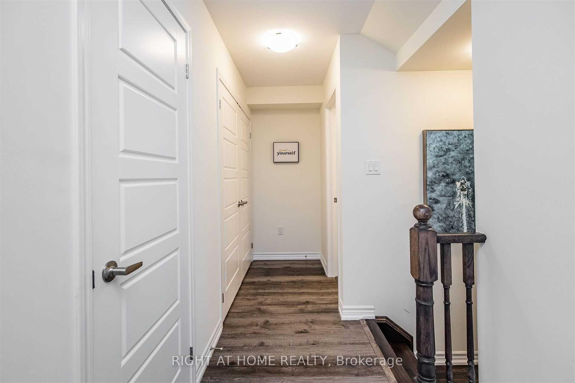 Photo 8 of 880 Cactus Point, Milton, Cobban — HOMEH