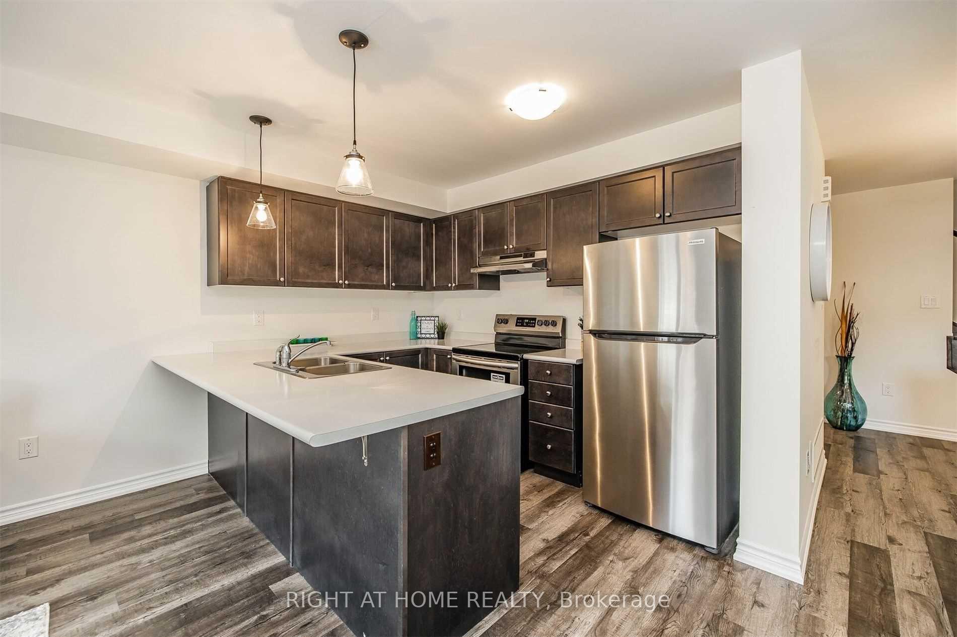 Photo 16 of 880 Cactus Point, Milton, Cobban — HOMEH