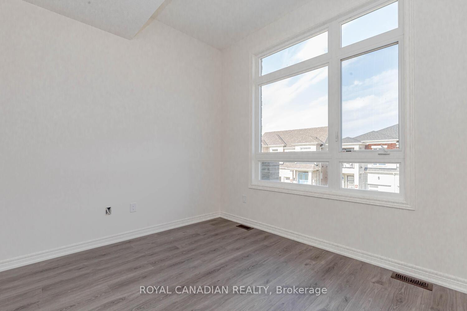 Photo 30 of 9 Holcomb Terrace, Hamilton, Waterdown — HOMEH