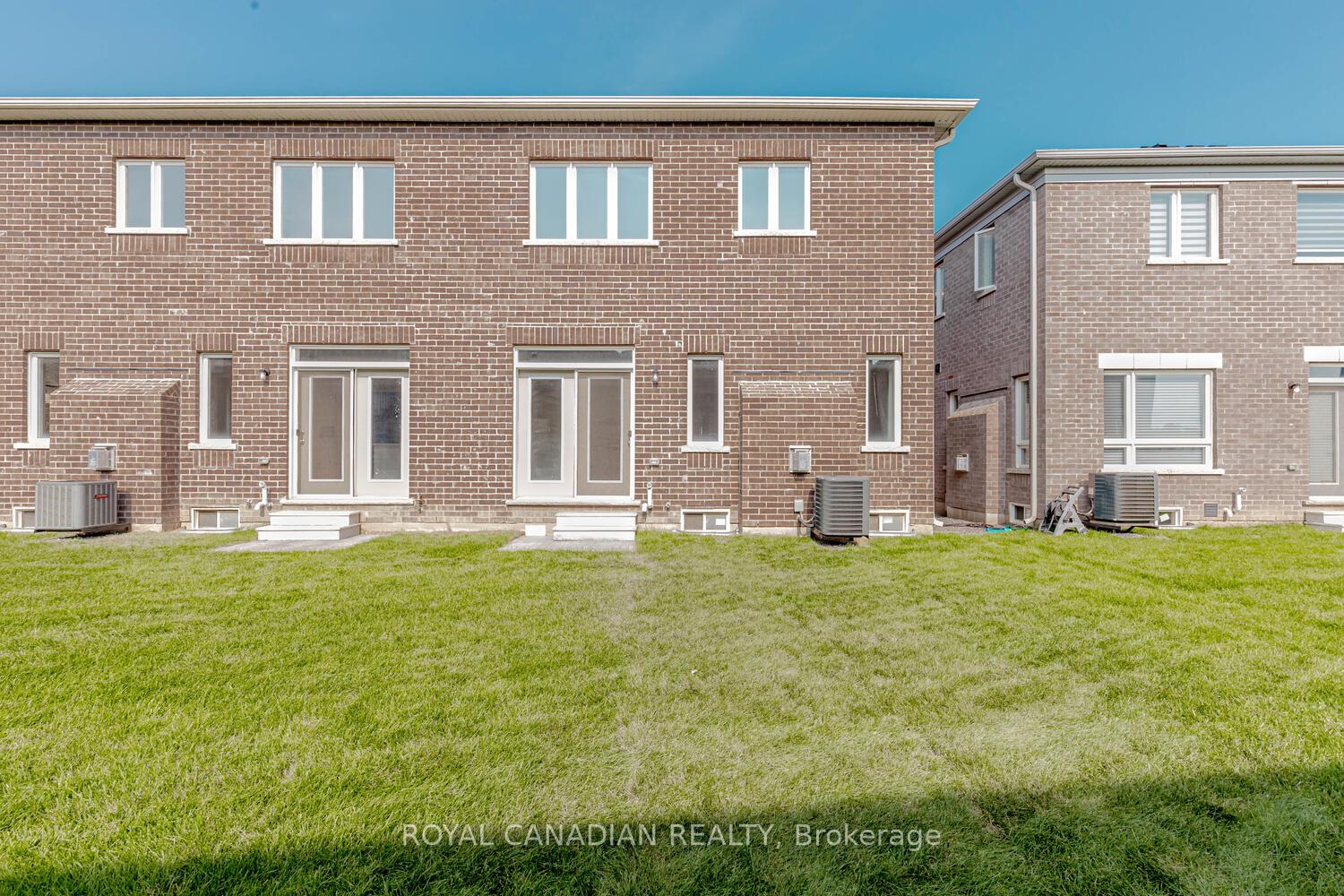 Photo 40 of 9 Holcomb Terrace, Hamilton, Waterdown — HOMEH