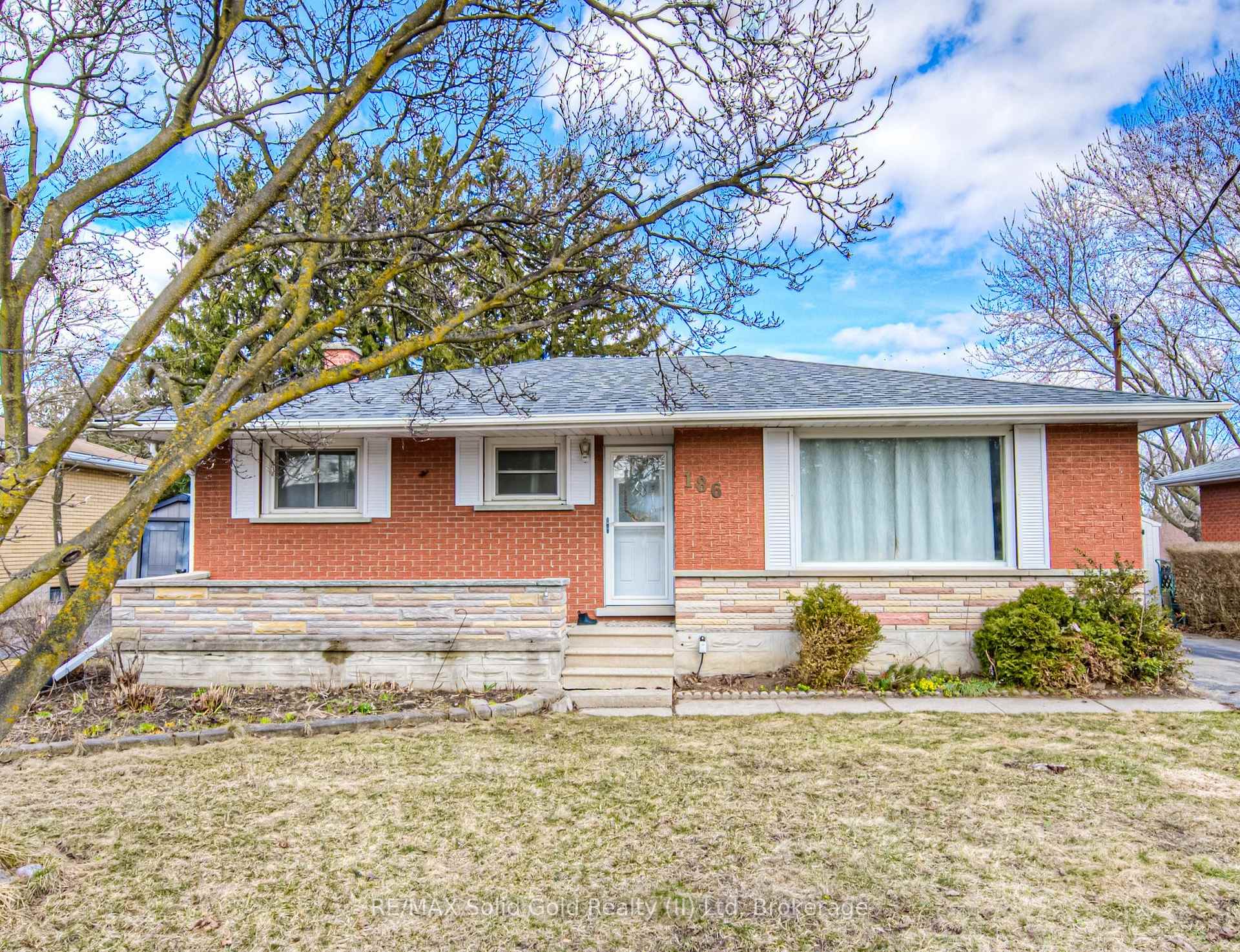Photo 1 of 186 Kipling Avenue, Kitchener — HOMEH