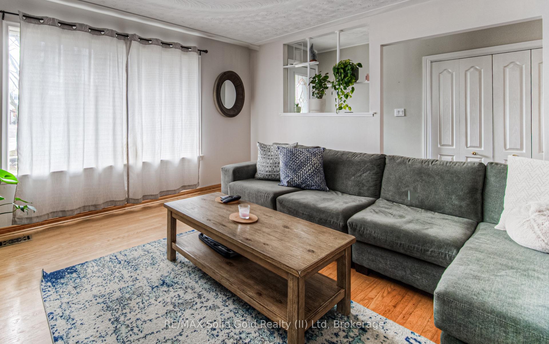 Photo 4 of 186 Kipling Avenue, Kitchener — HOMEH