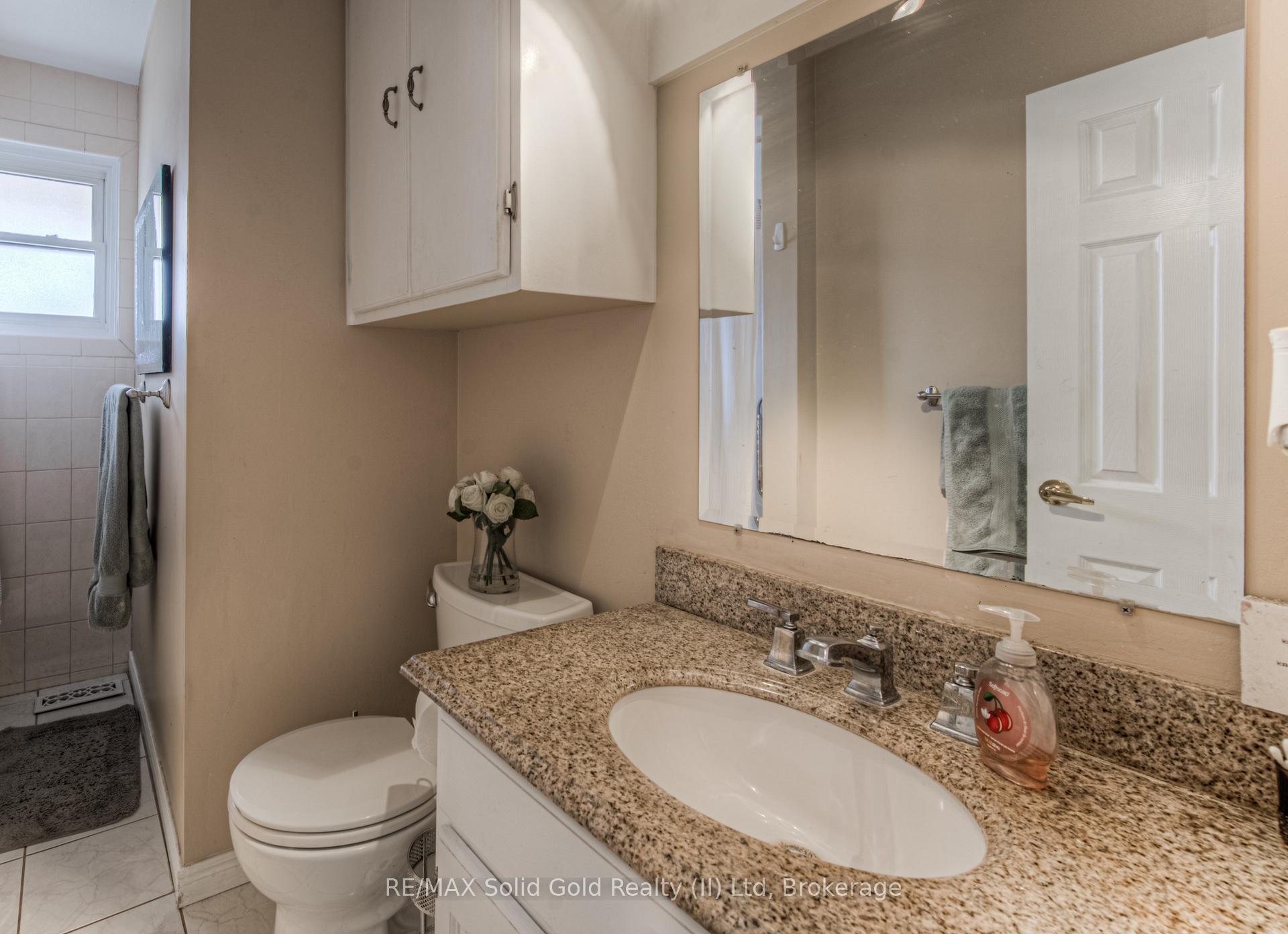 Photo 5 of 186 Kipling Avenue, Kitchener — HOMEH