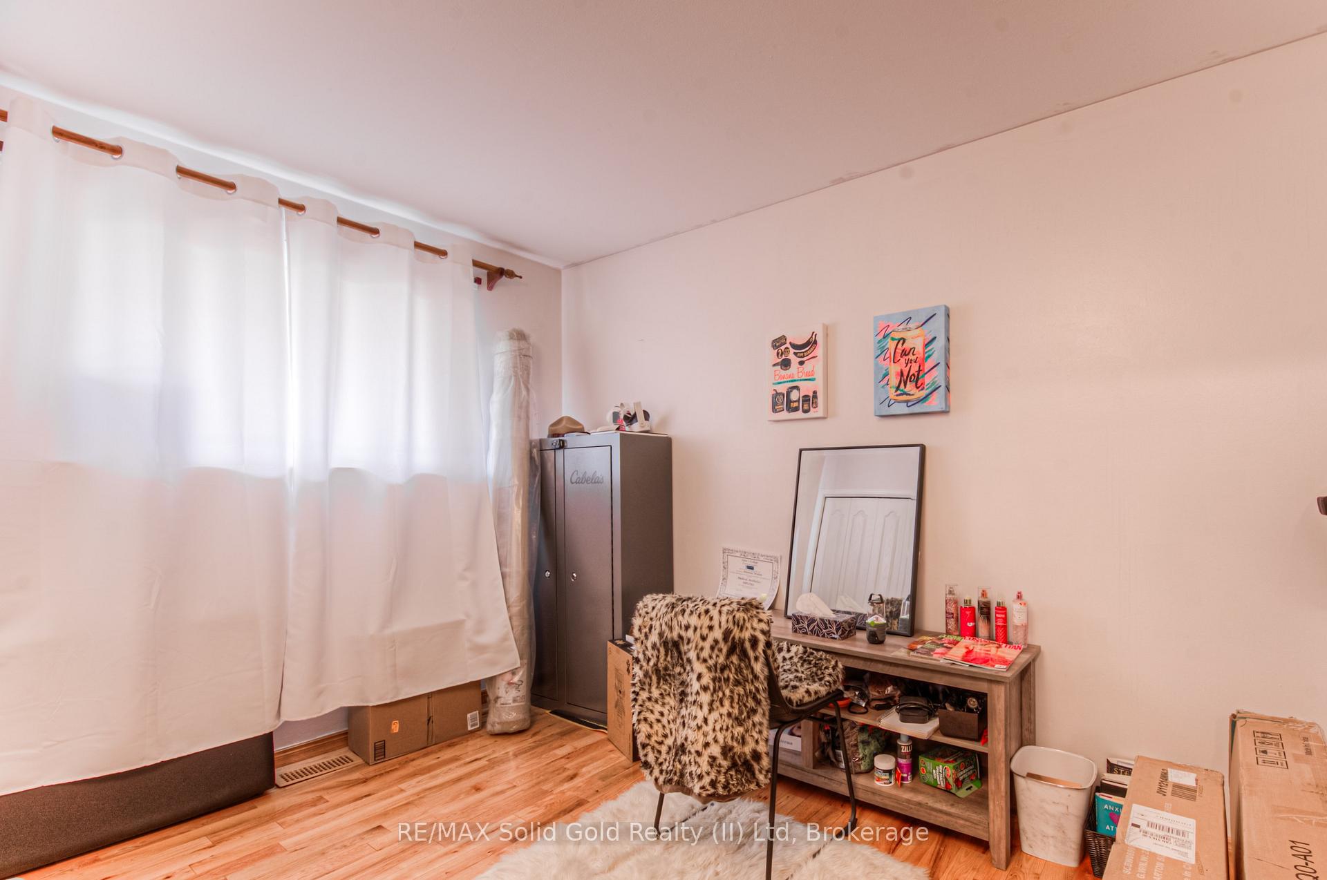 Photo 8 of 186 Kipling Avenue, Kitchener — HOMEH
