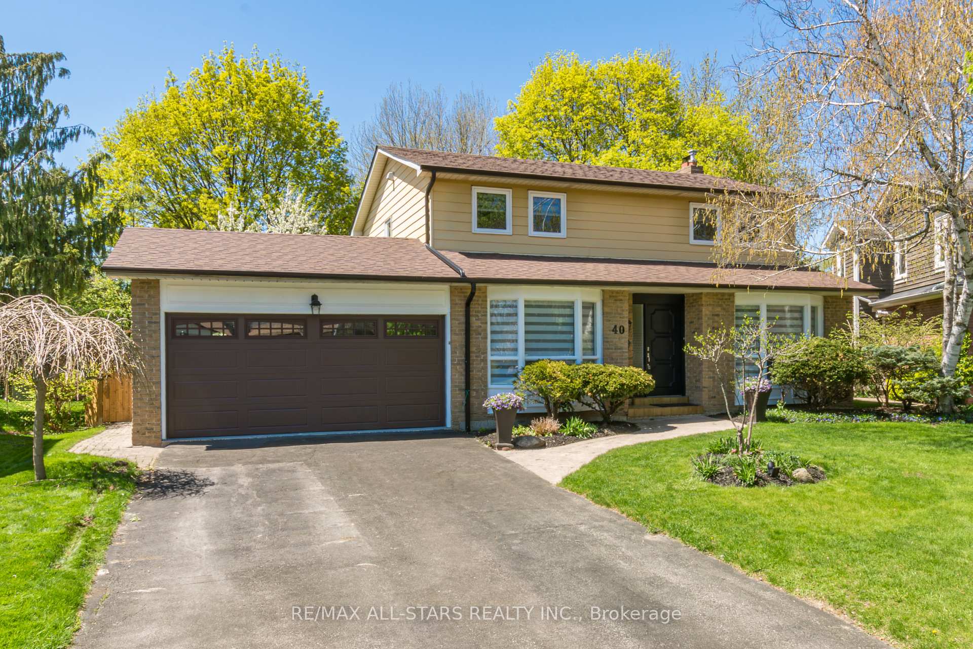 Front of 40 Sir Gawaine Place