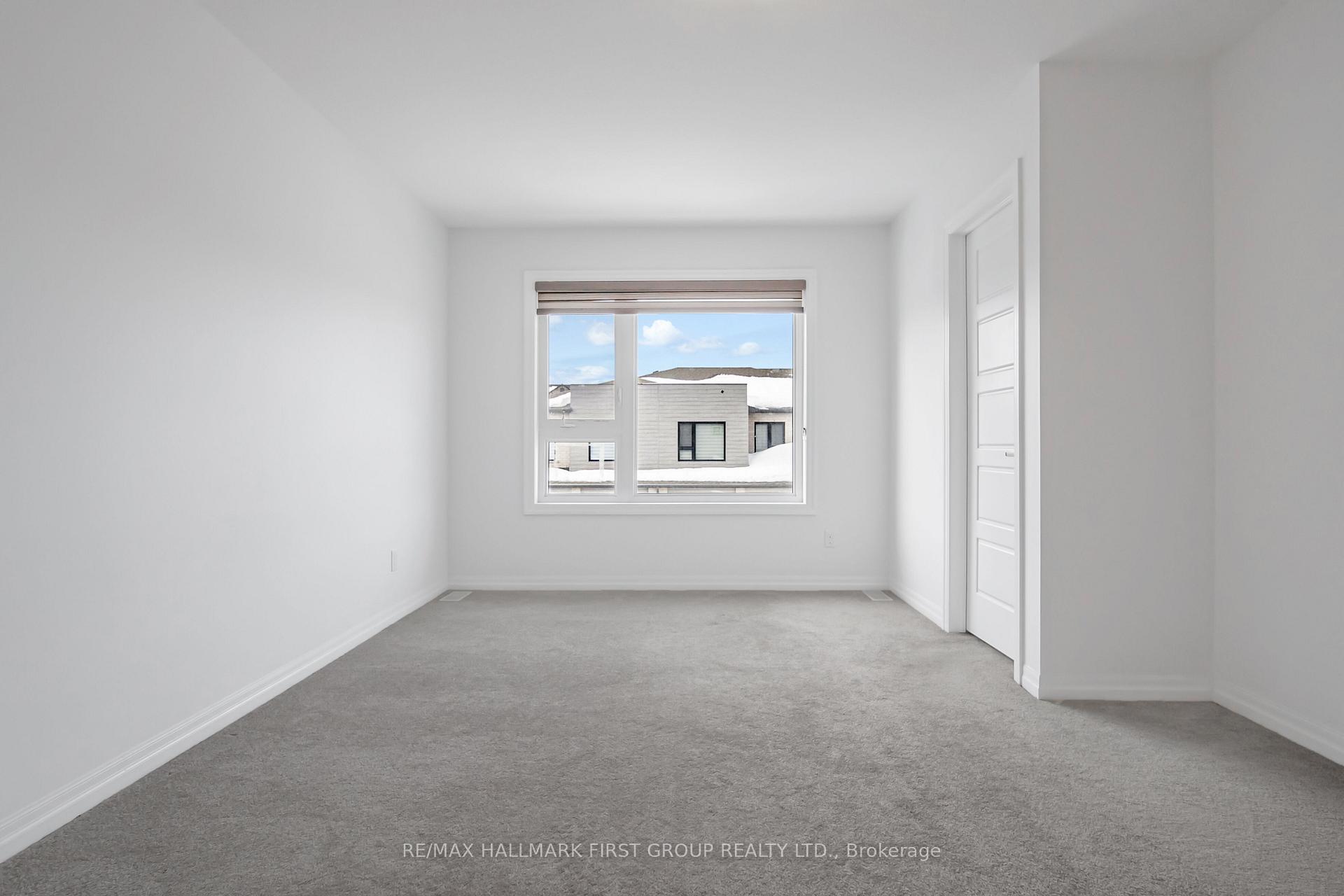 Photo 20 of 7 Pony Way, Kitchener — HOMEH