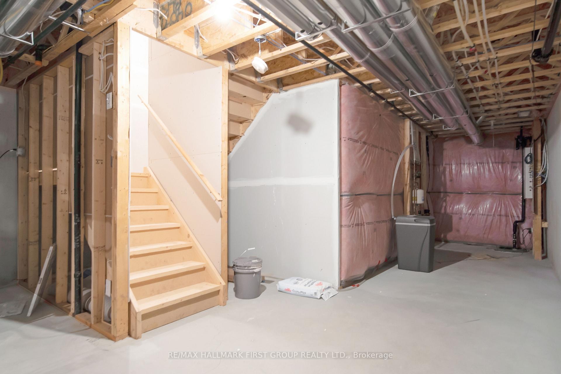 Photo 31 of 7 Pony Way, Kitchener — HOMEH