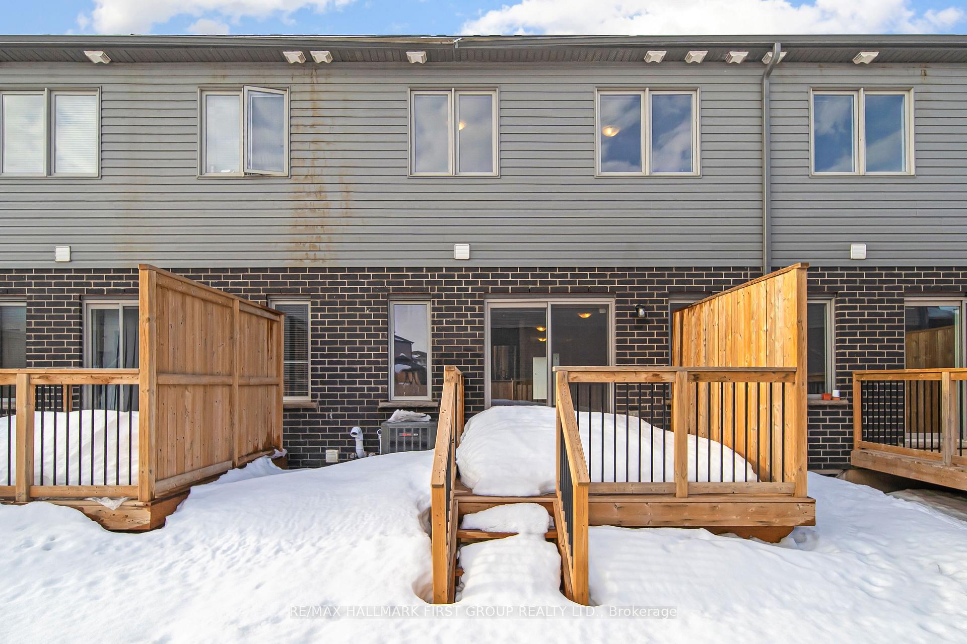 Photo 35 of 7 Pony Way, Kitchener — HOMEH