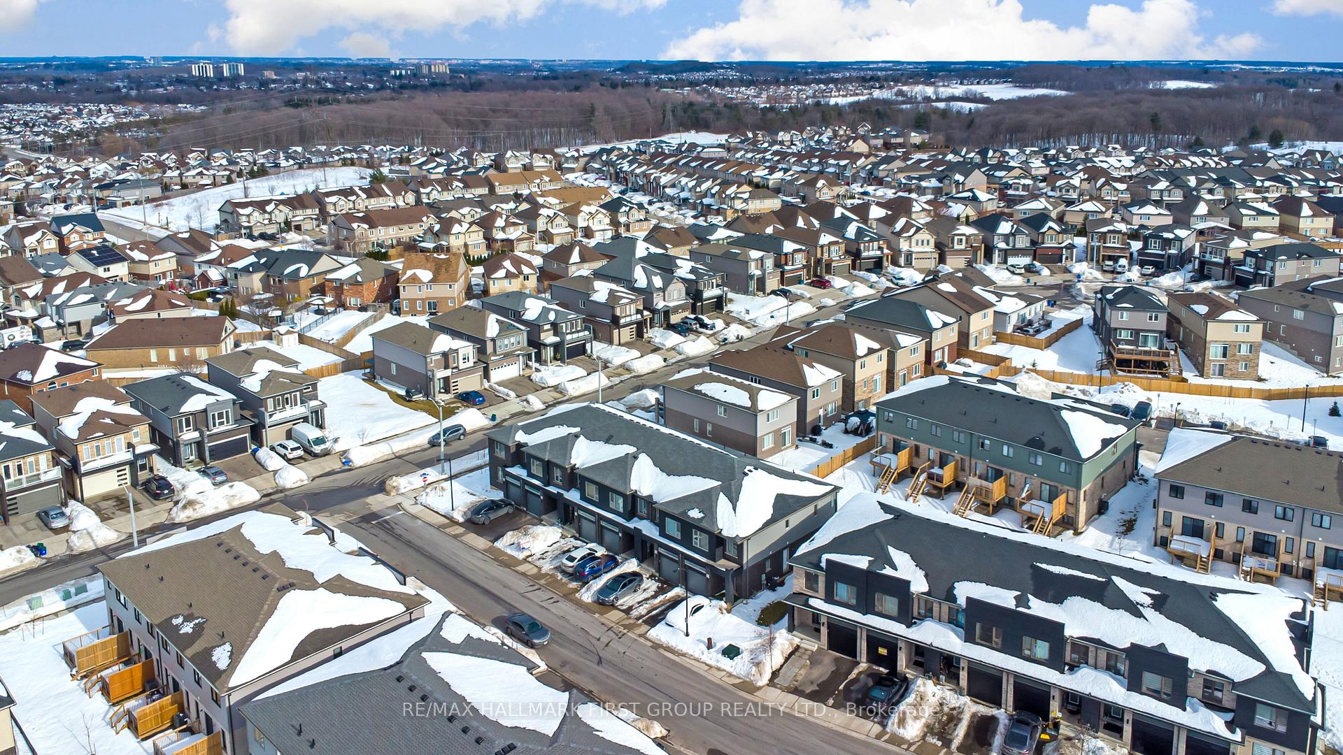 Photo 43 of 7 Pony Way, Kitchener — HOMEH